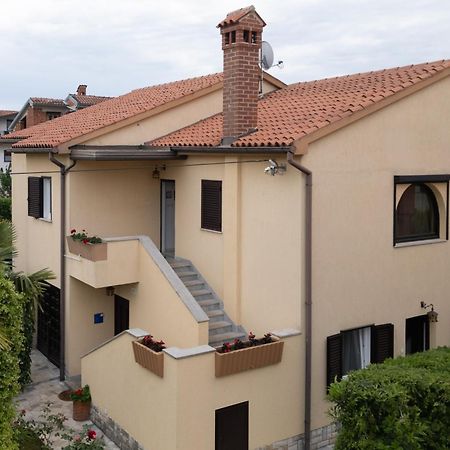 Apartments Mirella Novigrad Istria Exterior foto